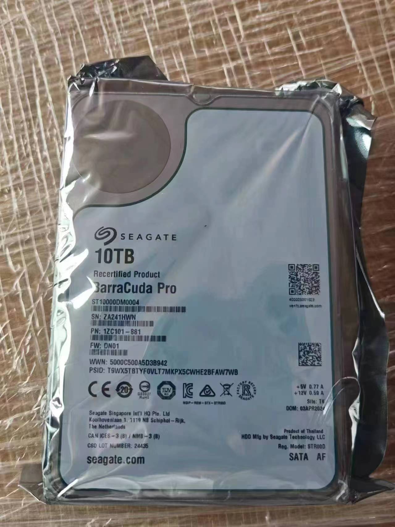 希捷 ST10000DM0004 3.5英寸10T SATA3企业级硬盘的照片